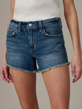 Joe’s Jeans The Ozzie Mid Rise 4" Short Vintage Stretch Fray Hem Size 30